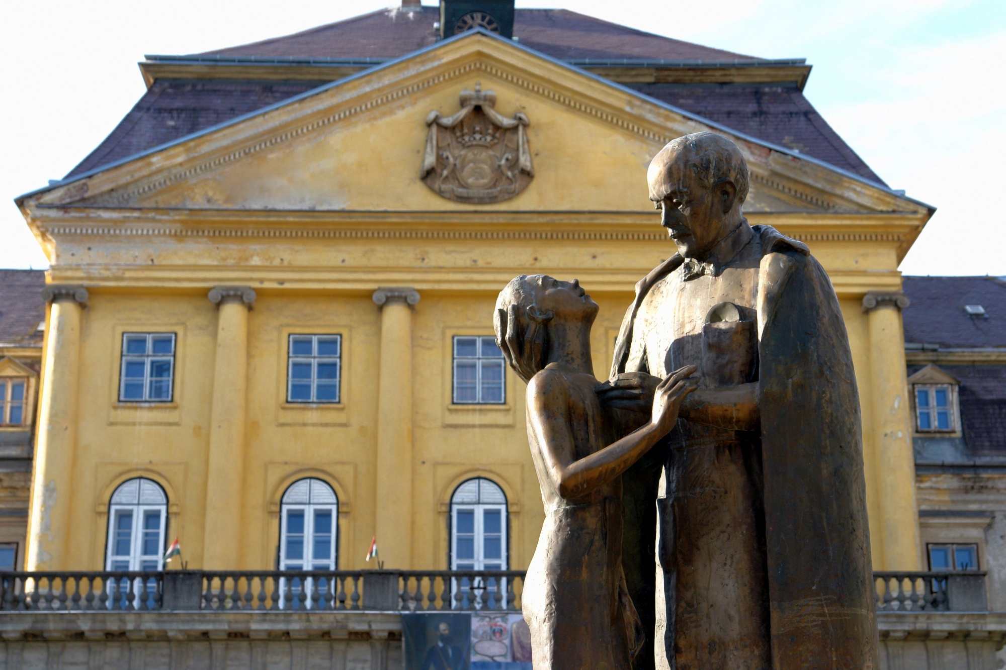 Herceg Batthyány-Strattmann Lászlót, a szegények orvosát az Akadémia igazgatósági tagjává választják