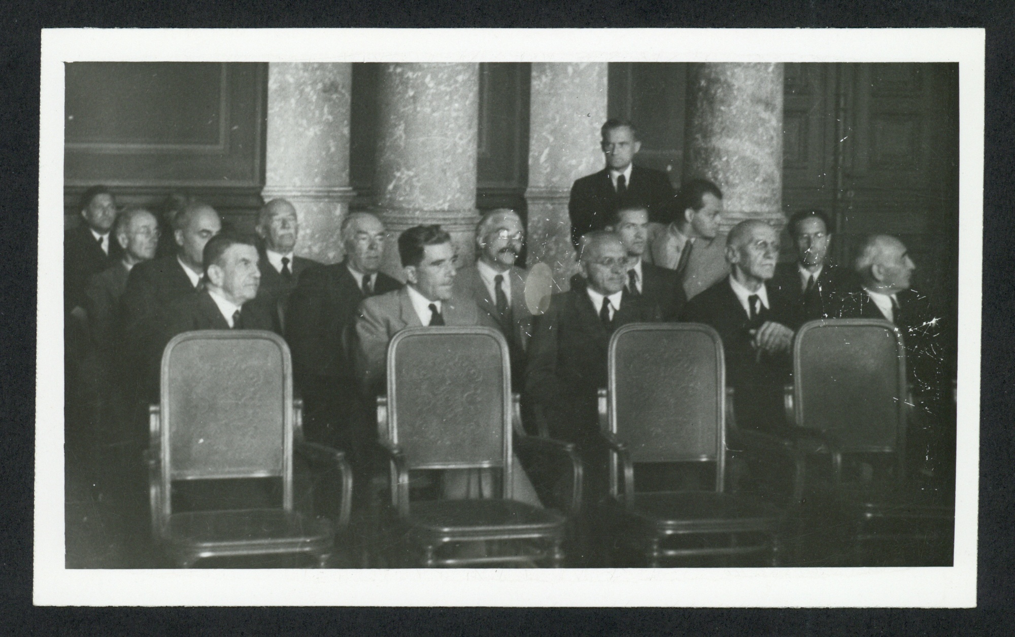 Bay Zoltán radarkísérlete a Föld és a Hold távolságának meghatározására