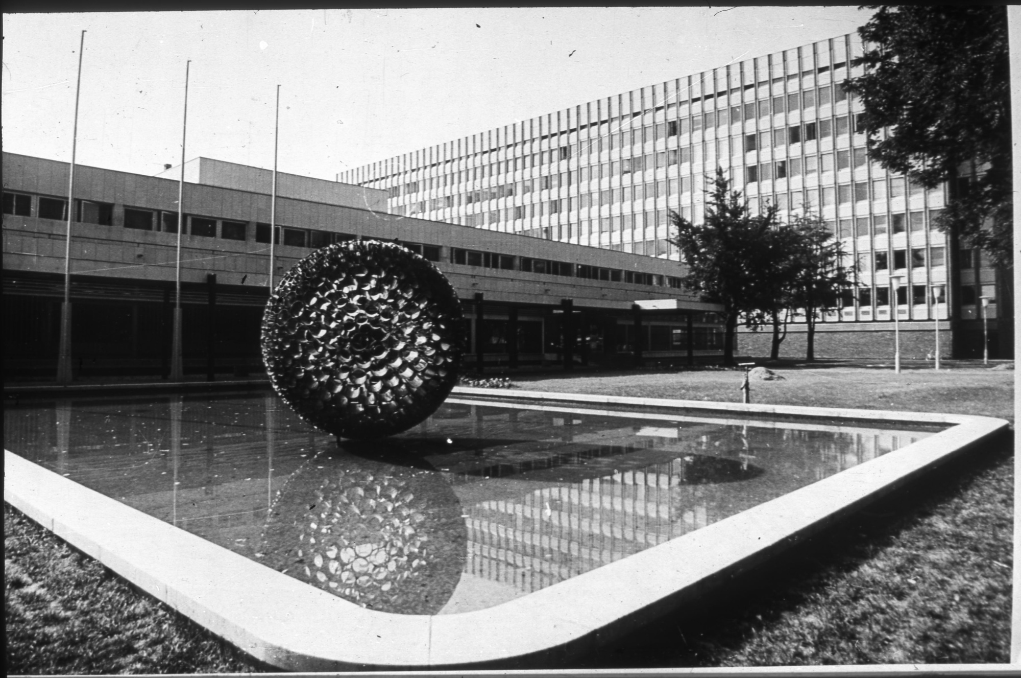 Az Akadémia megalapítja a Szegedi Biológiai Központot